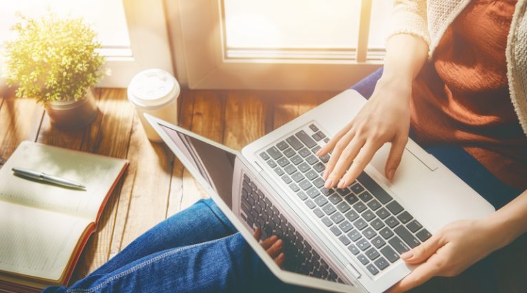 Diagramação de livros impressos, de acordo com site G1 Como funciona o Marketing nas Redes Sociais?